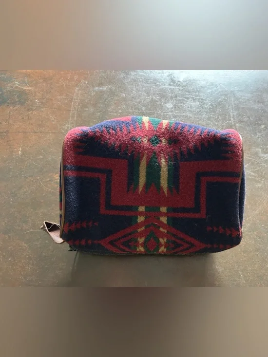 Pendleton Harding Travel Kit - Picture 2 of 4
